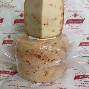 PECORINO LOCALE PEPATO